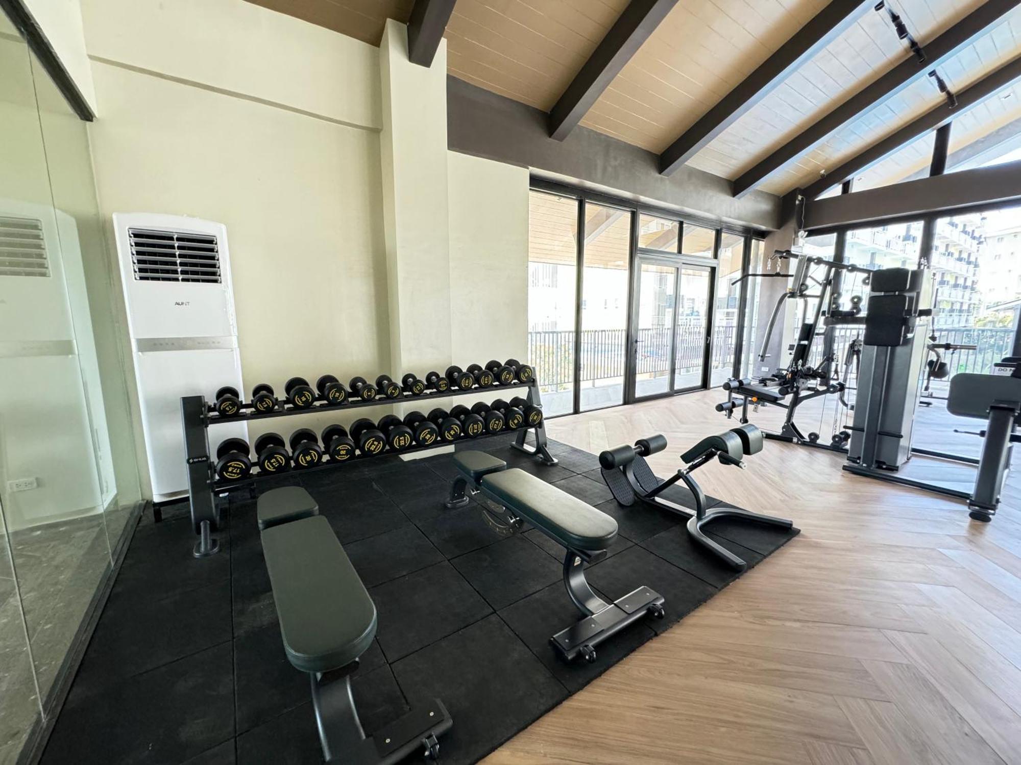 Ania Rooms@Amani Grand Residences Near Airport Lapu-Lapu City Exterior photo