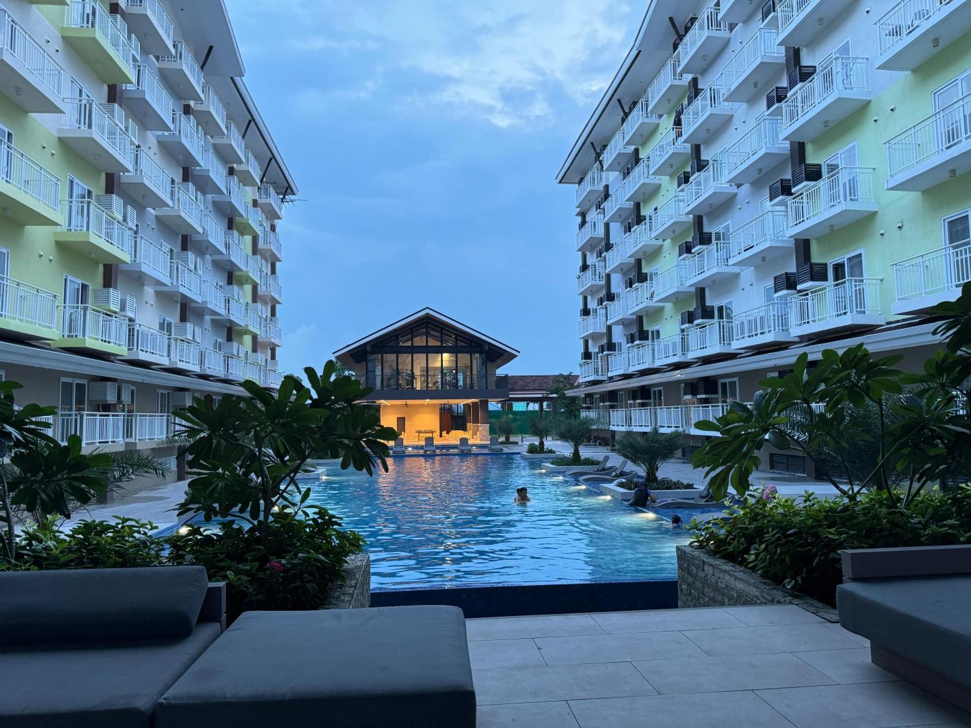 Ania Rooms@Amani Grand Residences Near Airport Lapu-Lapu City Exterior photo